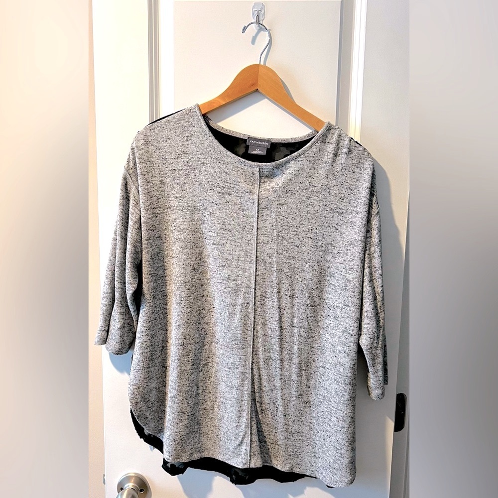 Van Heusen grey and black top. Size Medium